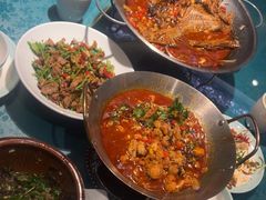 -呷湘厨·鱼汤捞饭·剁椒鱼头·辣椒炒肉(国家会展中心店)