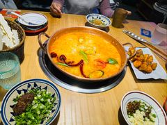 -洱火云南酸菜牛肉火锅(石景山当代商城店)