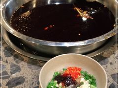 -肖肖酸萝卜鱼火锅(总店)