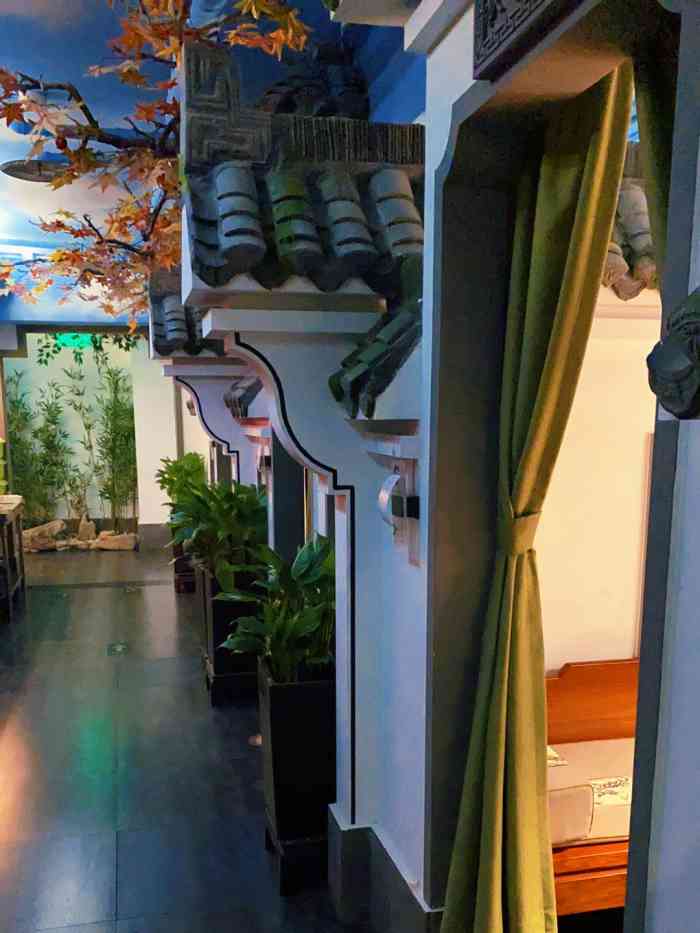 庭院人家(定福庄店)-"没想到在这条巷子里有这样一家气派的餐饮店.