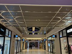 -斯普瑞斯奥特莱斯