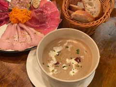 -羽深肉铺 Steak & Wine