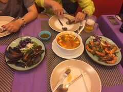 -Pakwan Restaurant & Bar