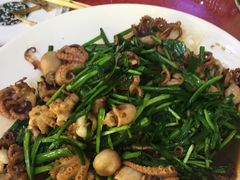 -一口猪海鲜浑锅·东北家常菜