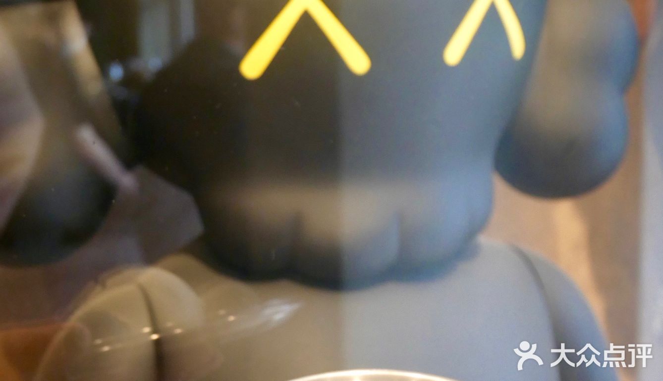 魔都 | 以KAWS之名，打卡重生☕