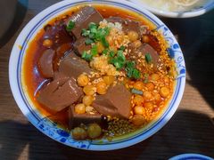 -肖四女乐山跷脚牛肉(南汇大学城生活广场店)