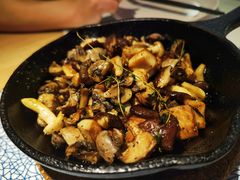 橄榄油煎蘑菇-幸薈飯堂