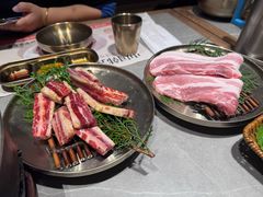 -草家酱蟹炭火烤肉店(珲春南路一店)