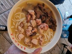 -文山荷鲜居(翠湖店)