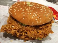 麦辣鸡腿堡鸡翅餐-麦当劳(虹桥南丰城店)