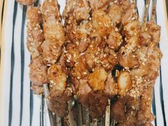 -许哥东北烧烤·铁丳烤串·宫后夹肉(繁花中心店)