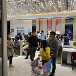 -周大福CHOW TAI FOOK(欧亚卖场店)
