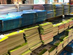 -雨丝书店(综合商业楼店)