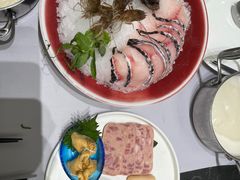 -红鼎豆捞·非遗鲍皇汤火锅(宝丰路店)