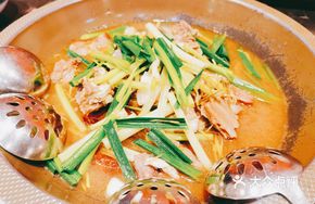 Lemongrass Crispy Lamb Stew