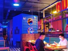 大堂-胖哥俩肉蟹煲(石家庄勒泰中心店)