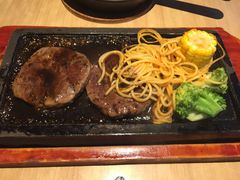 -必胜客(WOW中心城店)