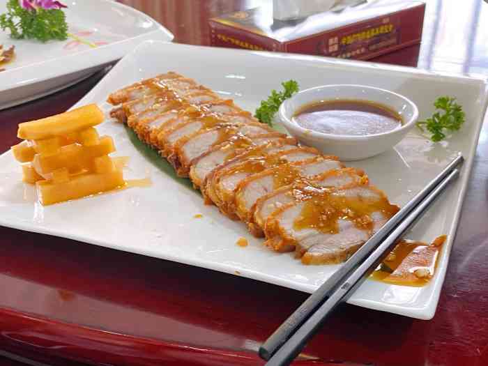 福满缘百鱼庄-"朋友聚会而来,包厢空间比较宽敞,装修风格.