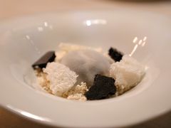 黑芝麻冰淇淋-三嚥阁 La Villa Restaurant