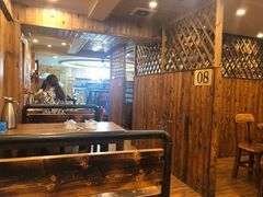 大堂-老东镇啤酒屋海鲜加工·蒸汽海鲜·海鲜烧烤(台东店)