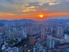 -世贸旋转自助餐厅(360°高空观景店)