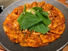 铁板章鱼五花肉-春熙台韩国料理·章鱼肥牛(西丽店)