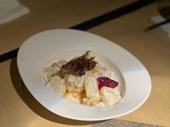 -穹六人间 people 6(岳阳路店)