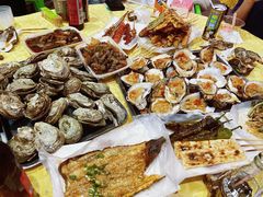 -蚝哥花姐湛江烤生蚝(美丽湾市场店)
