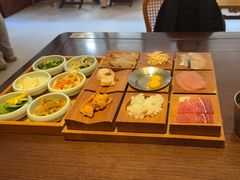 -银米·云南传统过桥米线(双廊黑金冠店)
