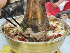 -撒拉人家.酸菜牦牛肉火锅