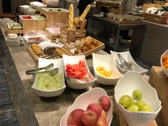 -航空港万怡酒店·万荟轩餐厅(航空港区远航路店)
