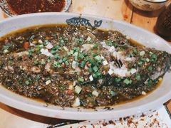 -八一路好吃街(雨田商务大厦店)