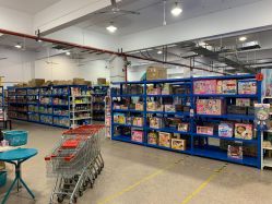 -逝水玩具折扣店