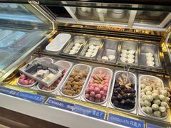 -MADO冰淇淋咖啡馆(淘金店)