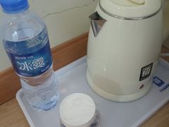 -7天酒店(长沙岳麓山阜埠河地铁站店)