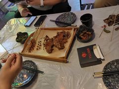 -夜火烤摊·东北烧烤酒场·老杨小黄鱼