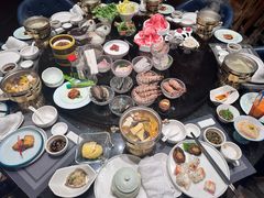-半岛翡丽海鲜自助餐厅(观风亭店)