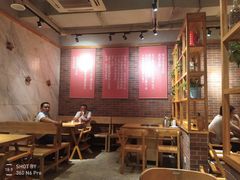 大堂-袁记串串香(新南门店)