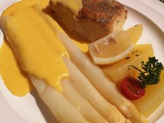 -LENBACH兰巴赫西餐啤酒坊(大连东港店)