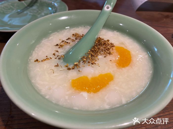 老清朝包子铺(开明街店)酒酿团子图片
