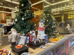 -大中华希尔顿酒店-念自助餐·嗨啤·小龙虾