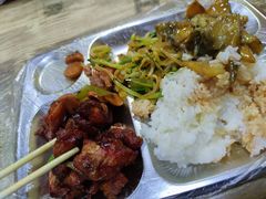 -晓宇盒饭(民安街店)