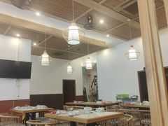 -鸿喜牛·潮汕鲜牛肉火锅(海浪湾店)