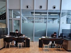 -奔驰上海利星(七宝店)