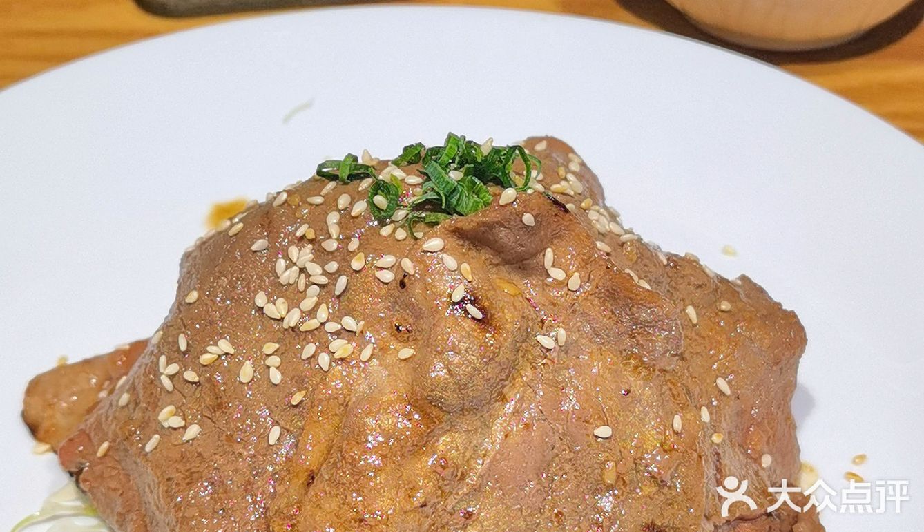 一喜食堂 | 巨型丼饭，大大的满足❤️ ！