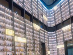 -上海虹桥中心爱琴海亚朵S酒店