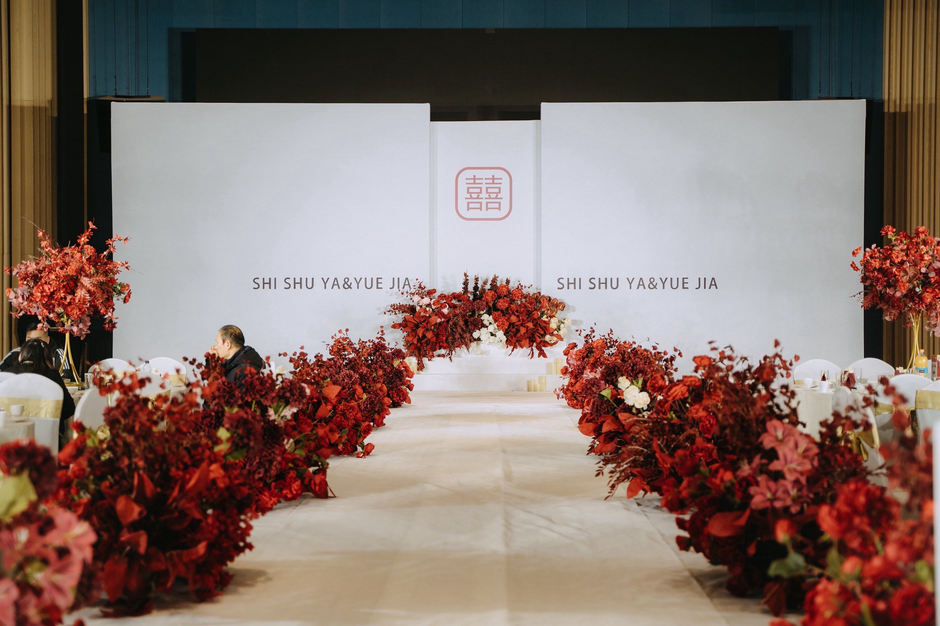 小预算想要的简洁大气婚礼布置