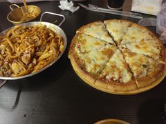 -满格嗦新疆椒麻鸡火锅.炒米粉(川大江安校区店)