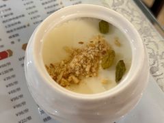 -汗腾格里·风味餐厅(新疆驻京办店)