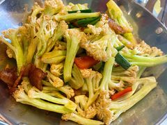 干锅花菜-松沪名灶·豆浆鱼头·新上海菜(飞航吾悦广场店)